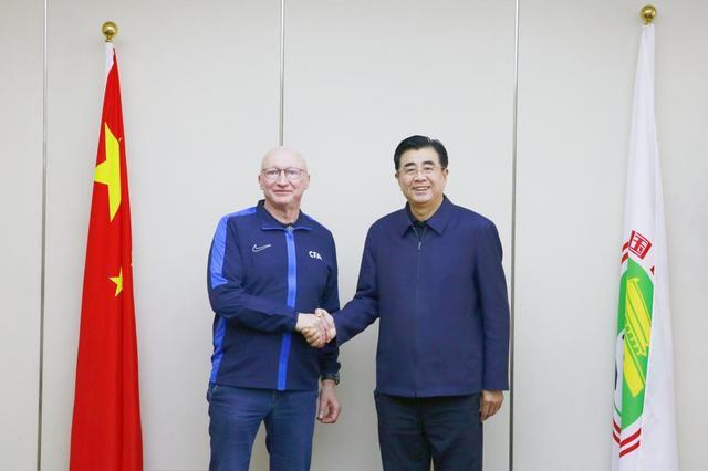无广告体育直播-克瑞斯·范·普维尔德出任中国足协技术总监